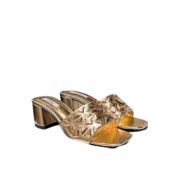 Pra*a Ciabatte Spazzolato Borchie Sandals Gold