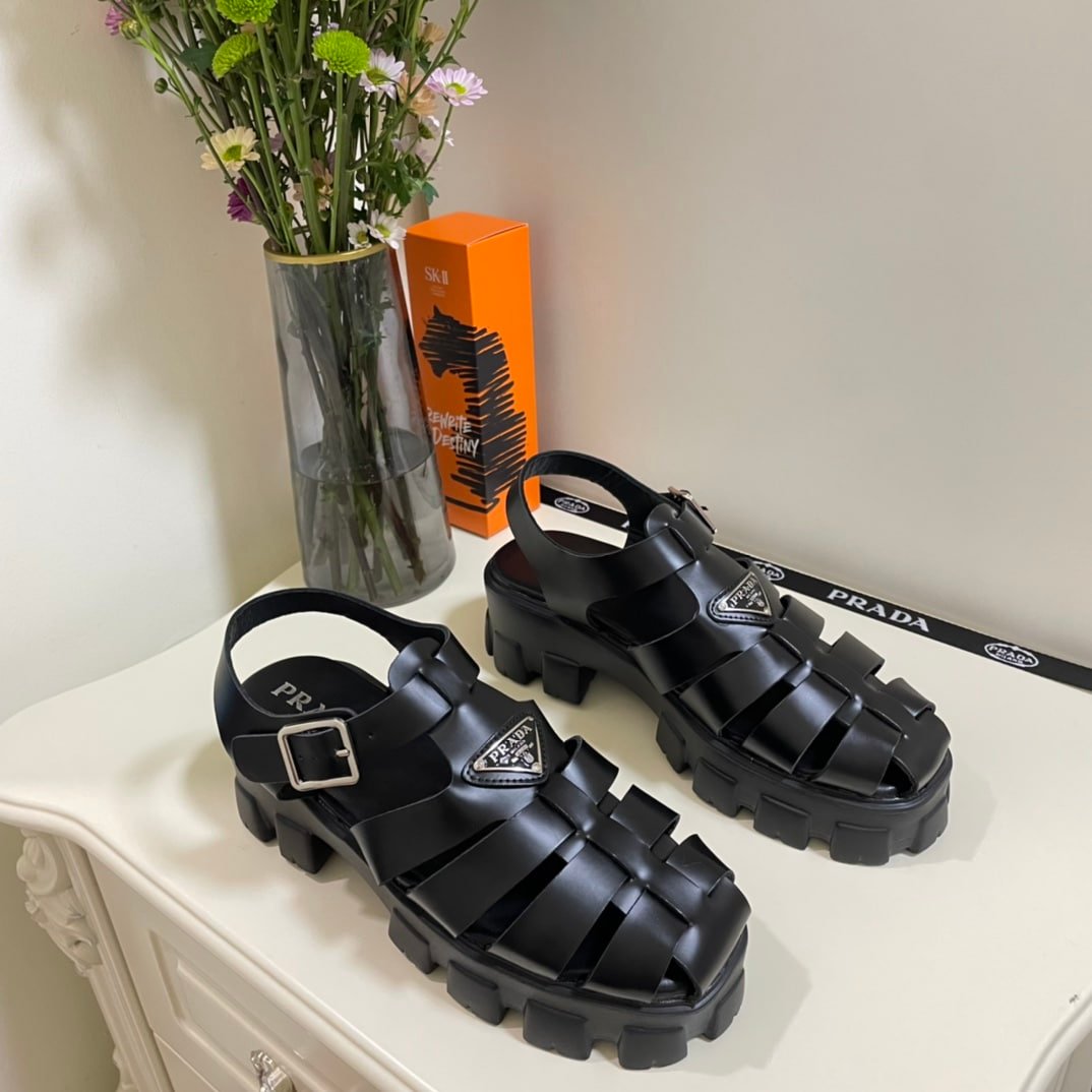 Pra*a Monolith Foam Rubber Sandals Black 1X853M 3Lkk F0002 F 055