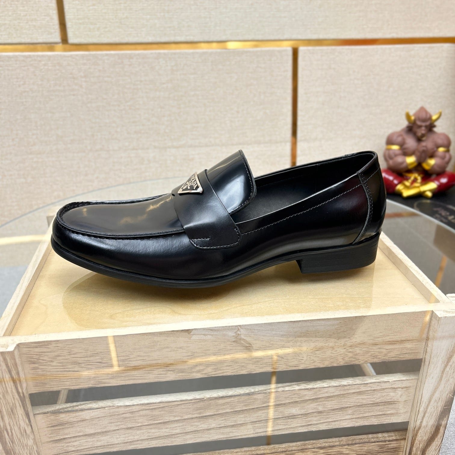 Pra*a Brushed Leather Loafers Triangle Black 2Db180 P39 F0002 F G001