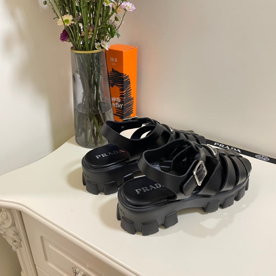 Pra*a Monolith Foam Rubber Sandals Black 1X853M 3Lkk F0002 F 055