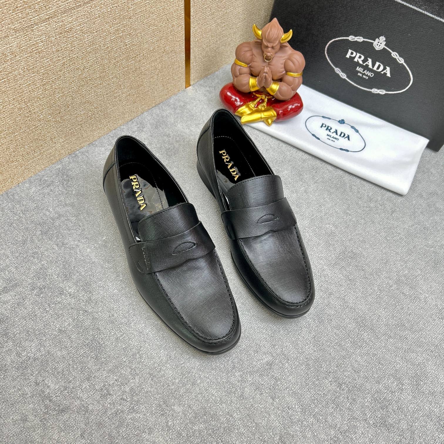 Pra*a Saffiano Leather Loafers Black 2DC213 053 F0002 F G000