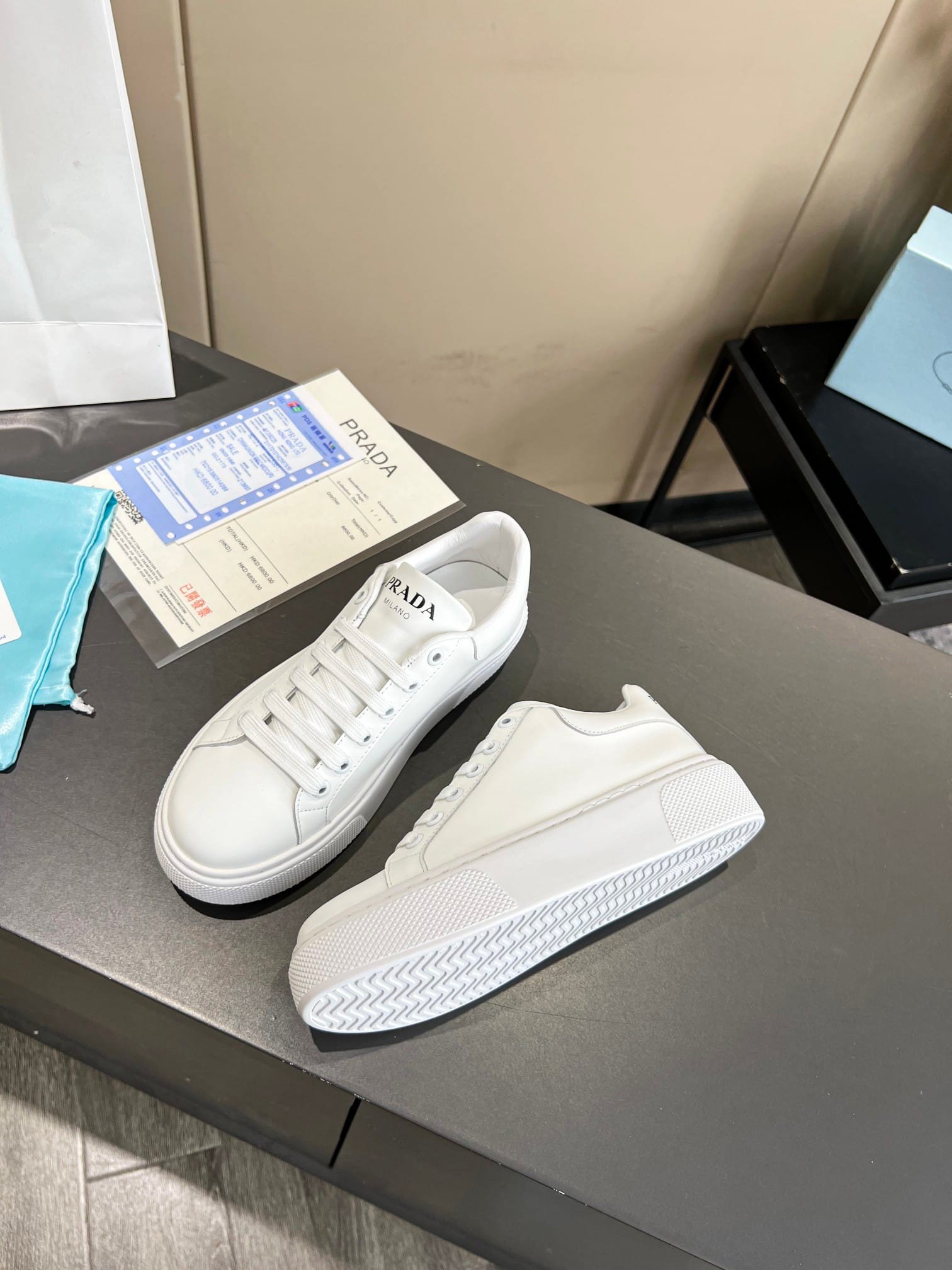 Pra*a Sneaker In White Leather With White