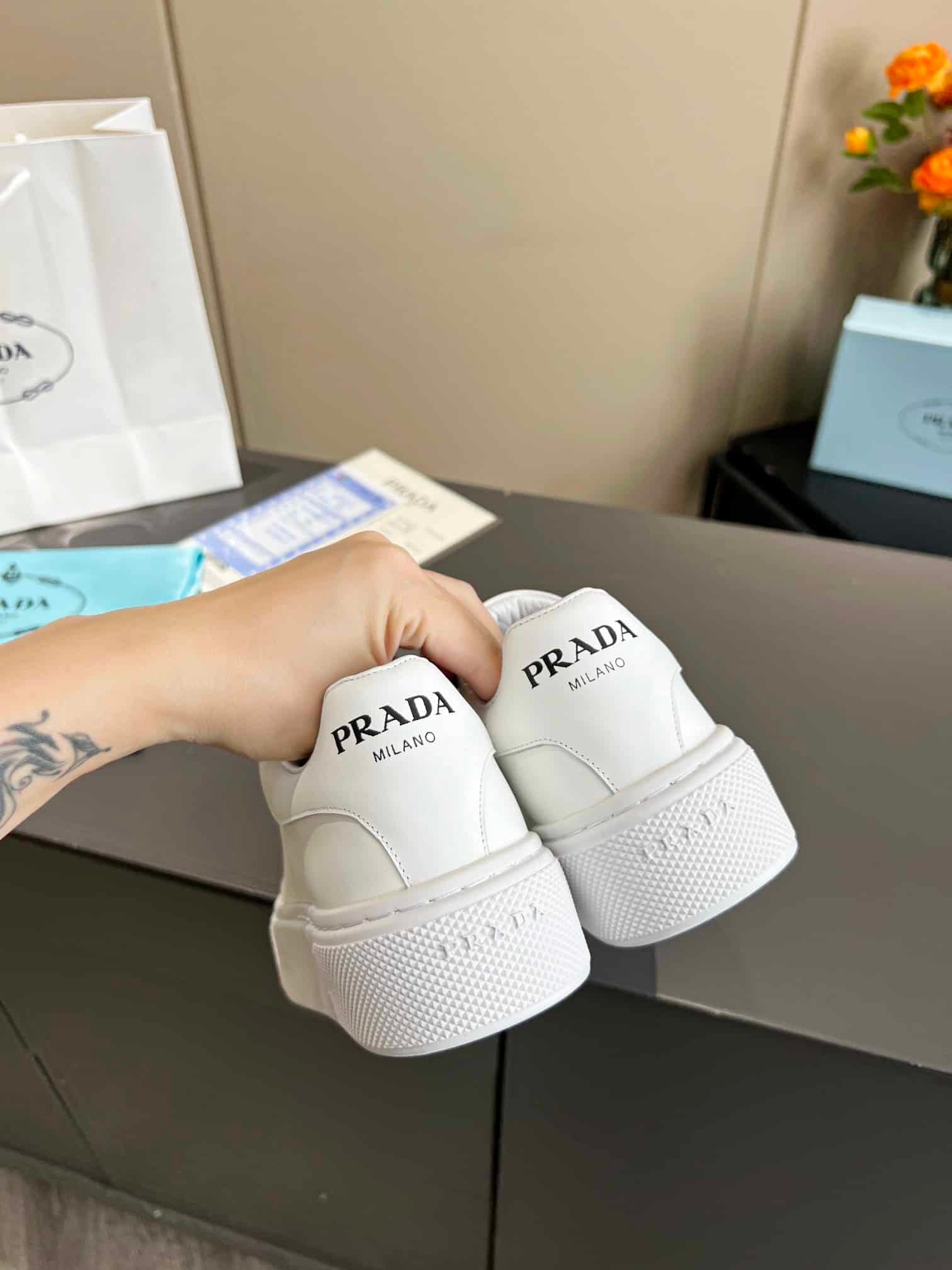 Pra*a Sneaker In White Leather With White
