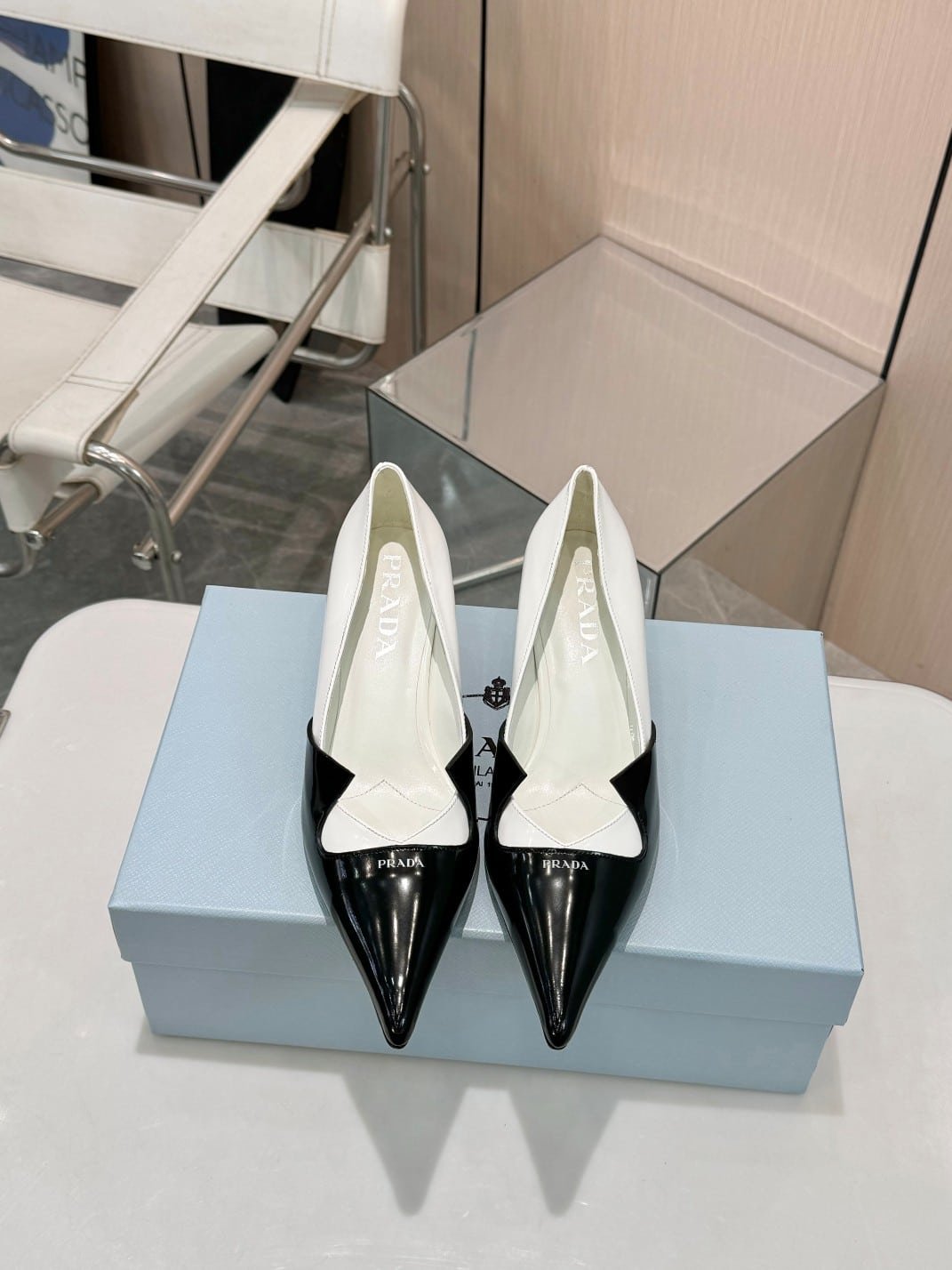 Pra*a Two Tone Toe Kitten Heels In Black And White