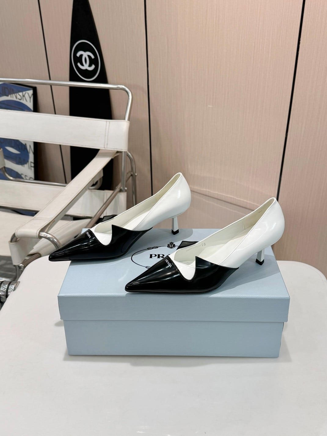 Pra*a Two Tone Toe Kitten Heels In Black And White