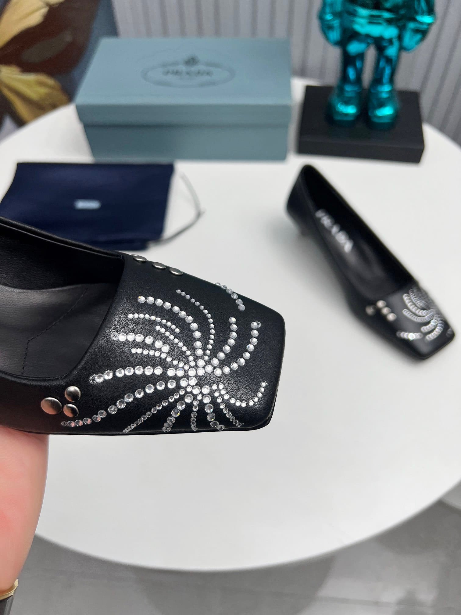 Pra*a Crystal Pumps Black