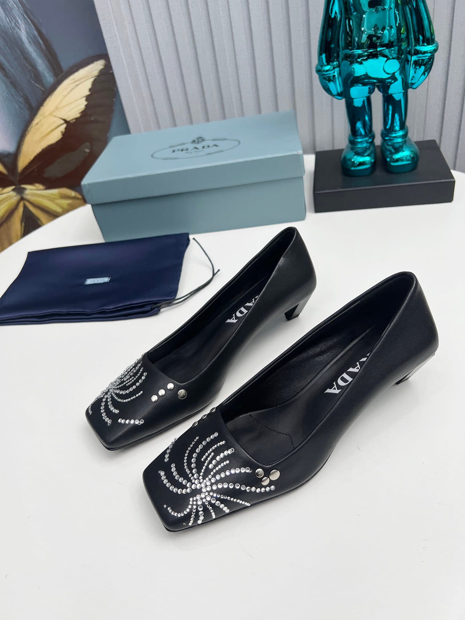 Pra*a Crystal Pumps Black