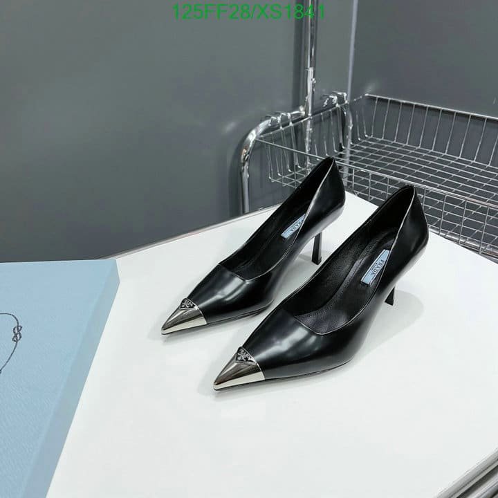 Pra*a Brushed Leather Pumps Black