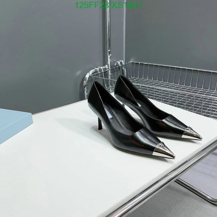Pra*a Brushed Leather Pumps Black