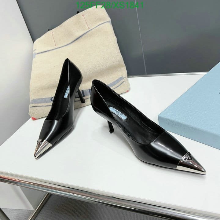 Pra*a Brushed Leather Pumps Black
