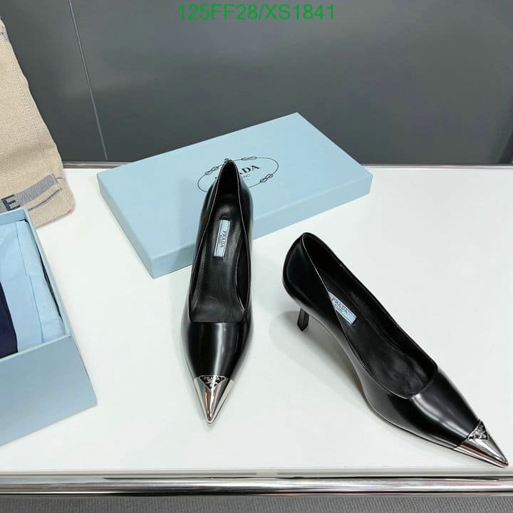 Pra*a Brushed Leather Pumps Black
