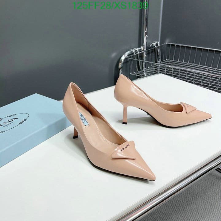 Pra*a Cleavage Nero Leather Pumps Pink