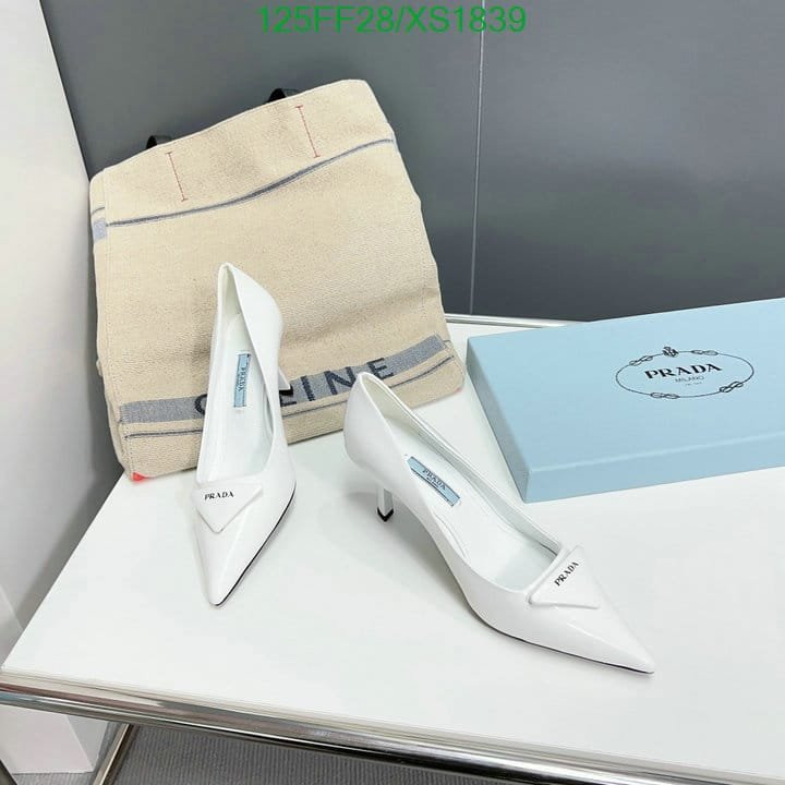 Pra*a Cleavage Nero Leather Pumps White