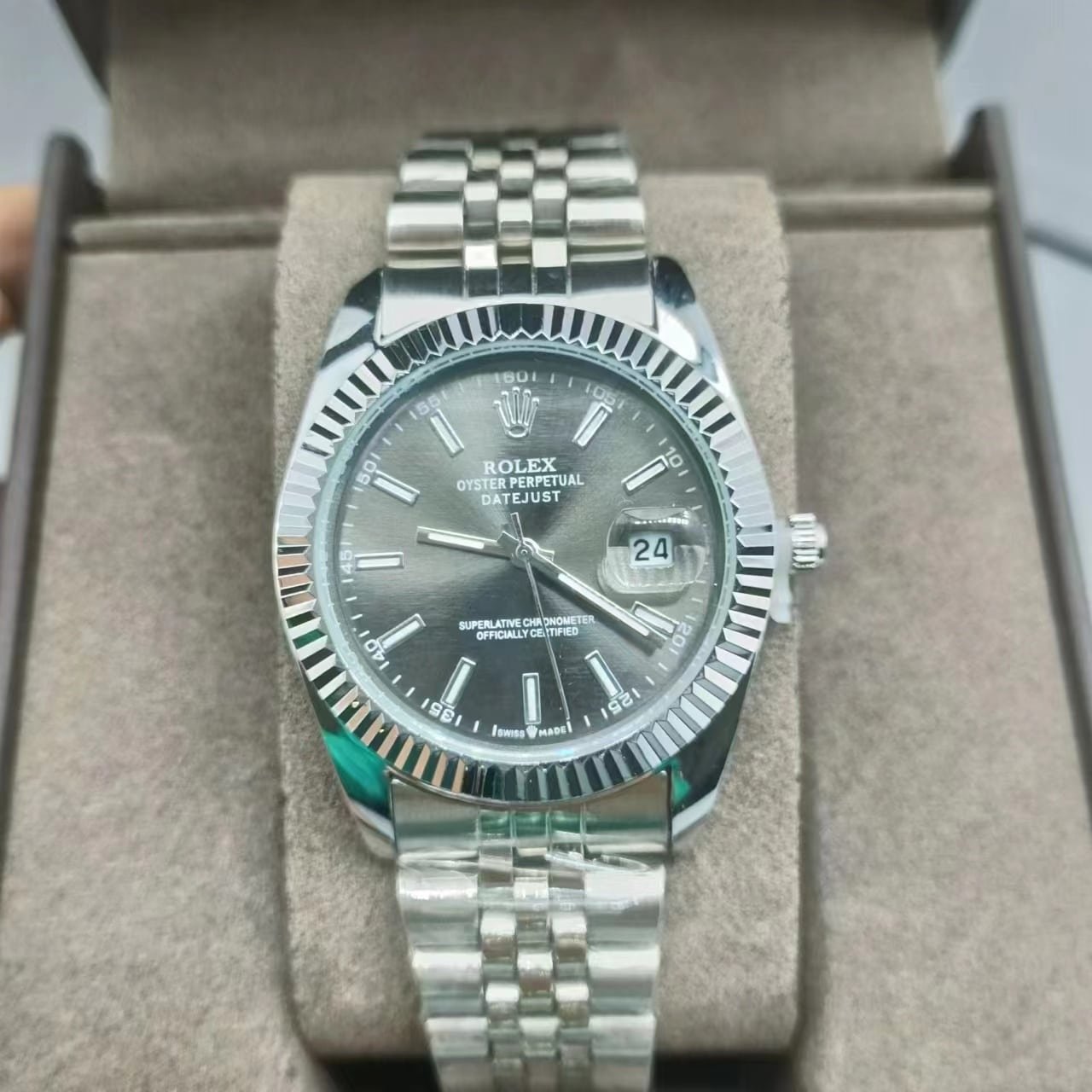 R01ex Datejust Jubilee Champagne Black 36Mm 126334 0002