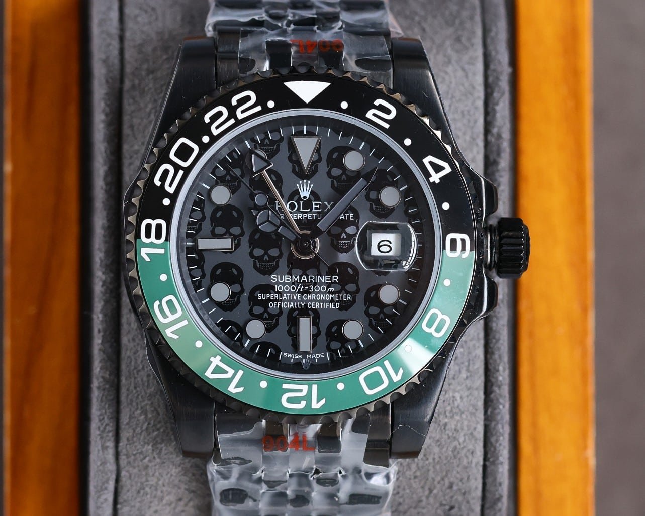 R01ex Oyster Gmt-Master Ii Watch Black Skull Pattern 40Mm