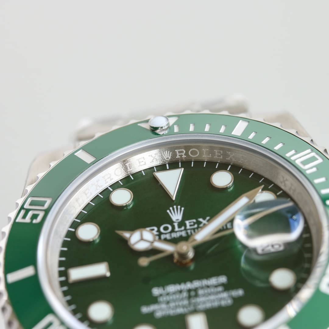 R01ex Submariner Date Green Dial 40Mm 116610Lv 0002