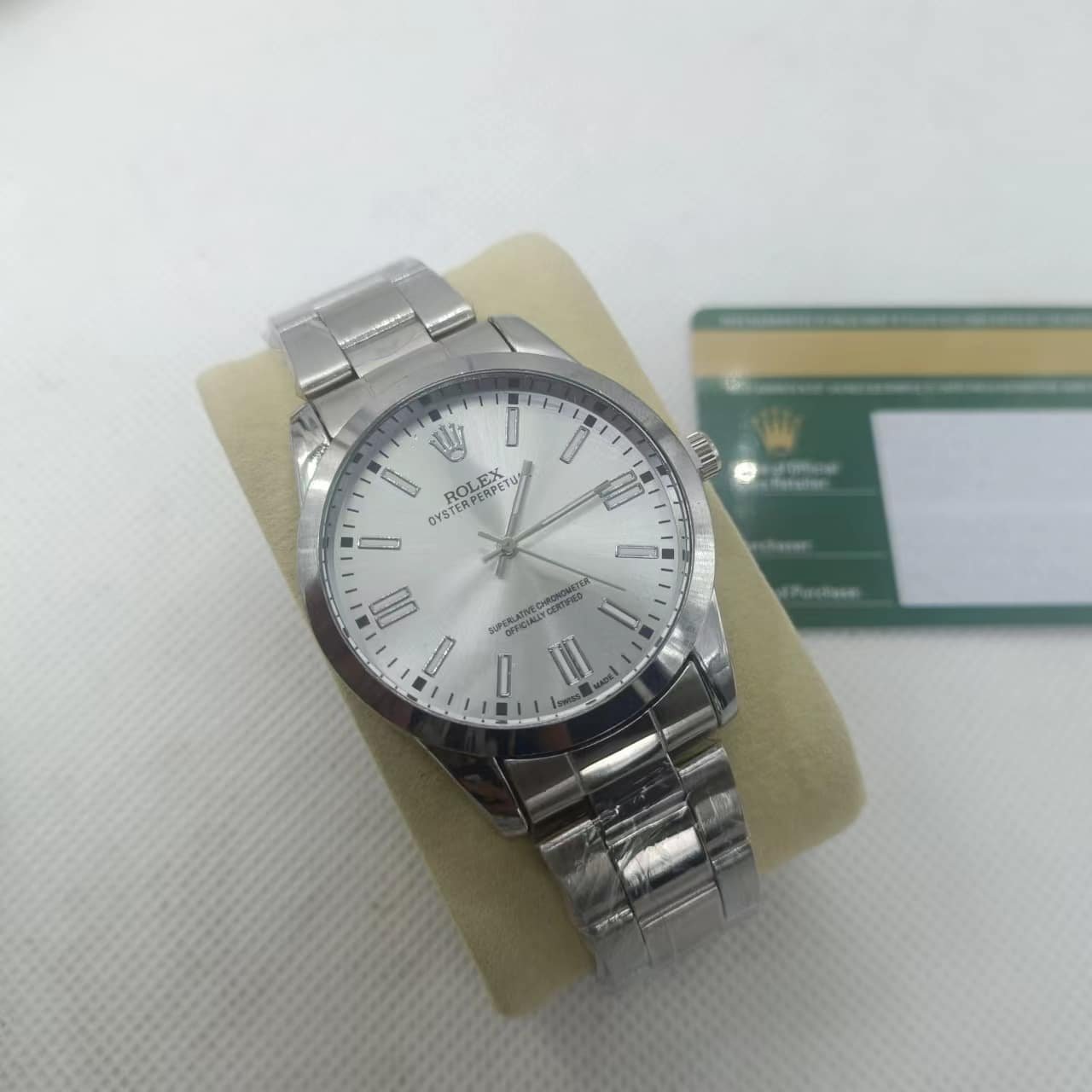 R01ex Oyster Perpetual Watch 41Mm Silver Dial 124300 0006