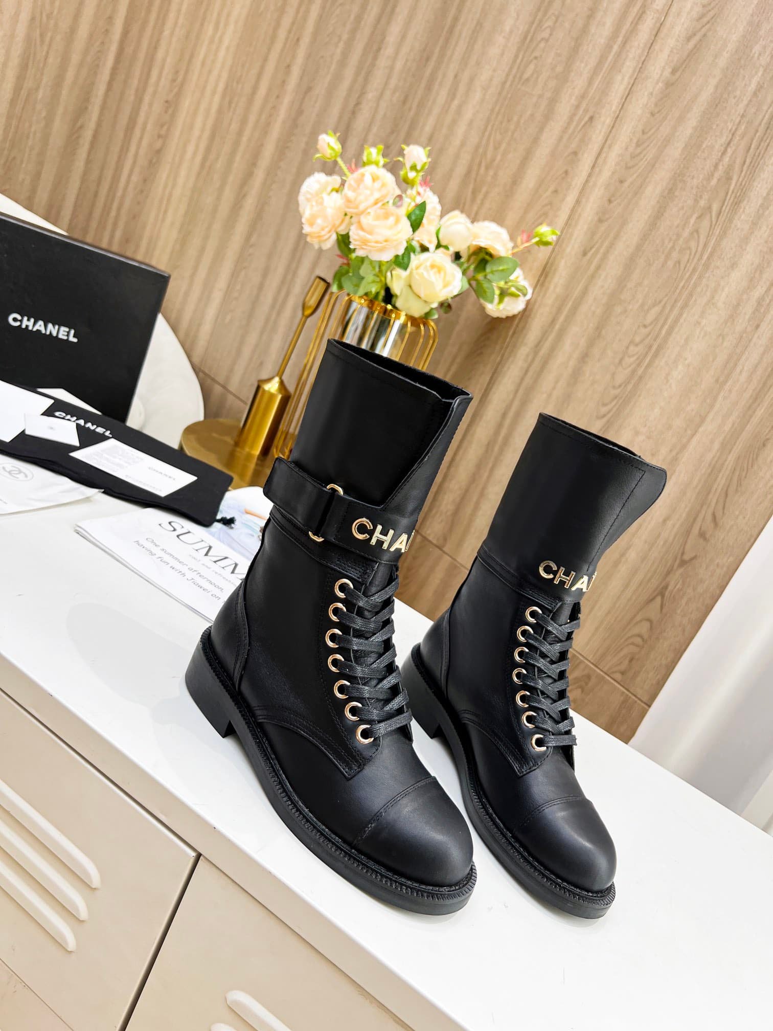 Ch**el Short Black Biker Boot