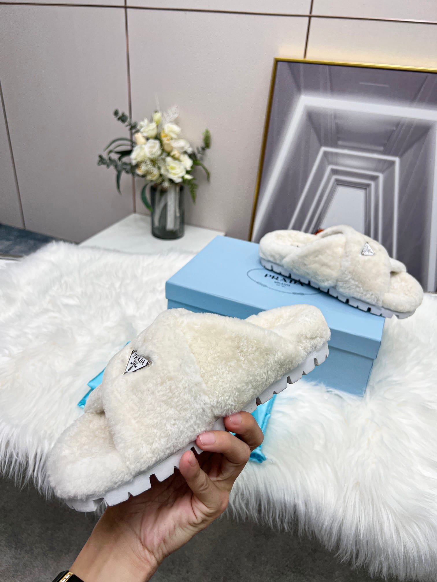 Pra*a Petal White Terrycloth Sippers