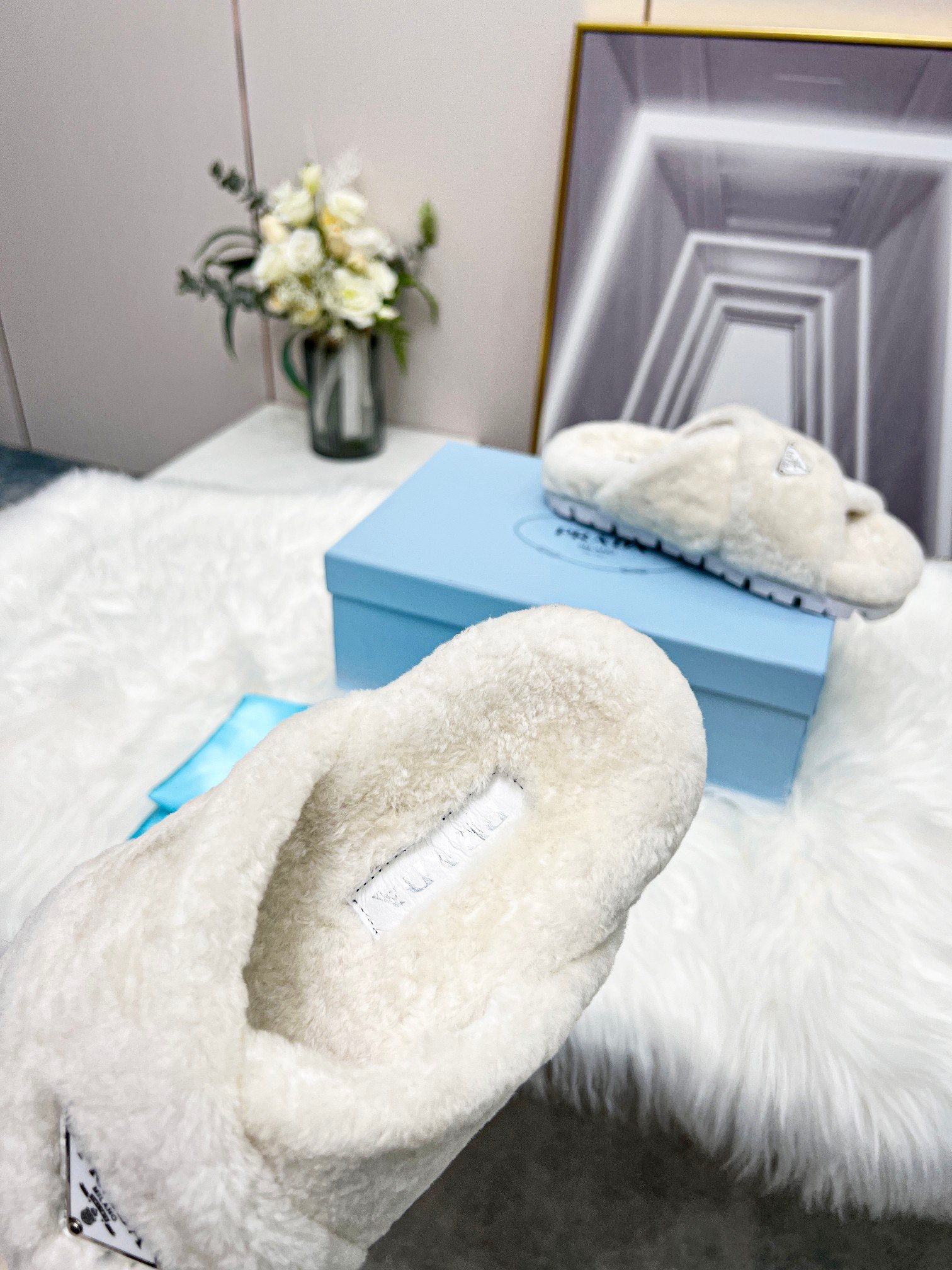 Pra*a Petal White Terrycloth Sippers