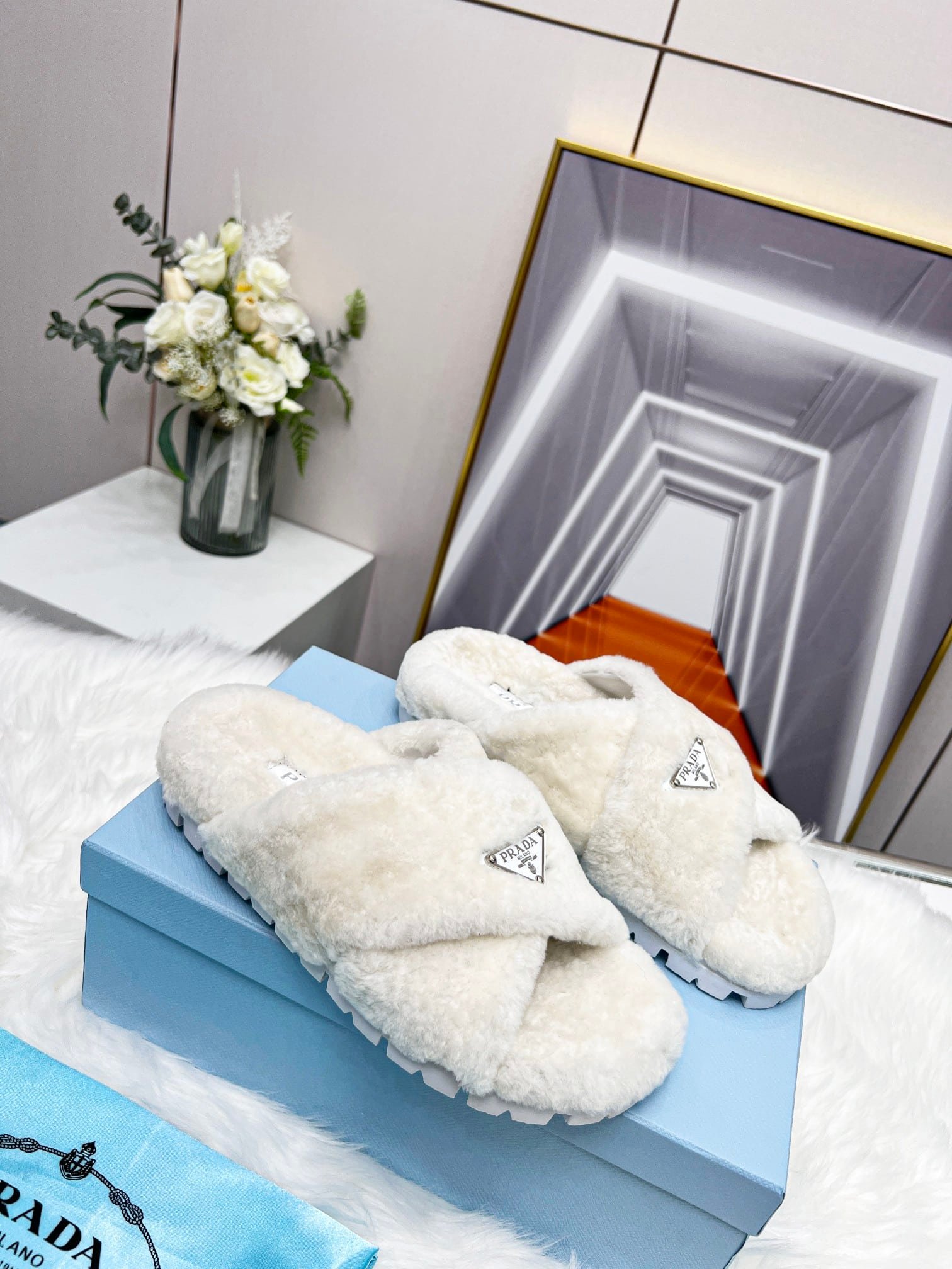 Pra*a Petal White Terrycloth Sippers