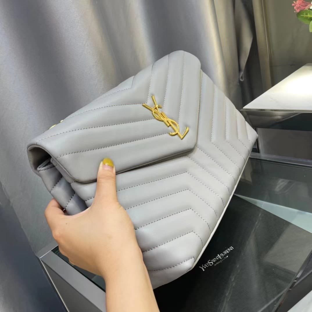 Sa1nt Lau*nt Loulou Medium Chain Bag In Matelasse Y Leather Gray