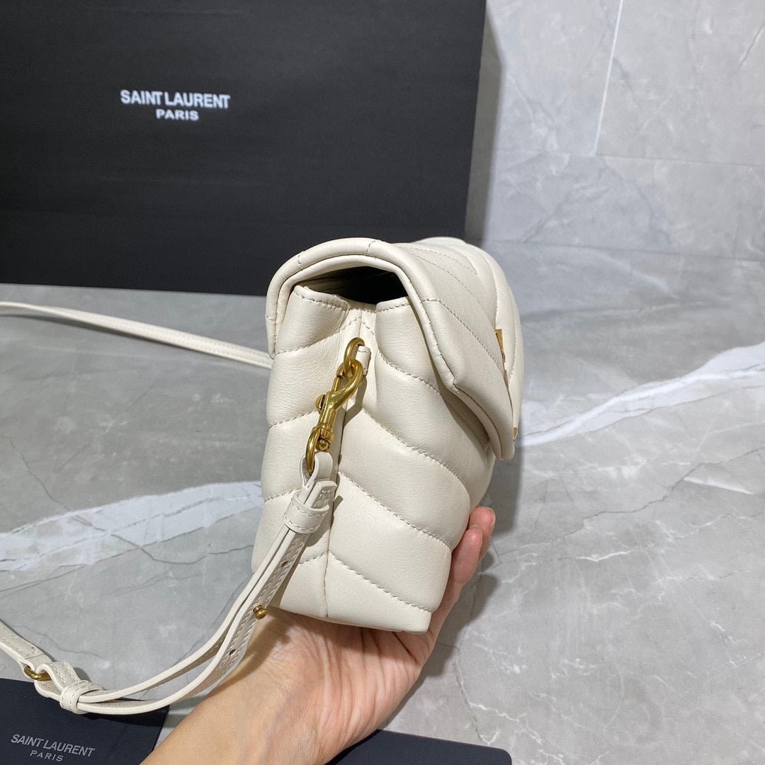 Sa1nt Lau*nt Loulou Toy Strap Bag In Quilted Y Leather White