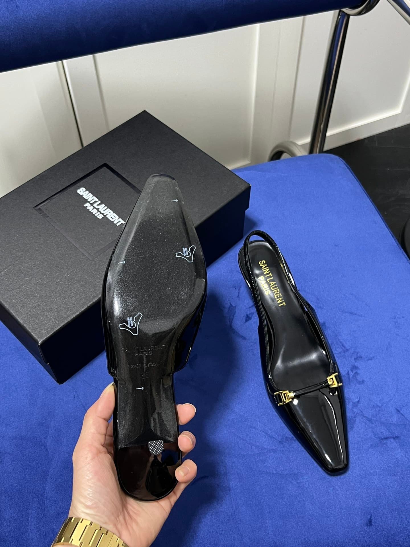 Sa1nt Lau*nt Blade Patent Leather Pumps