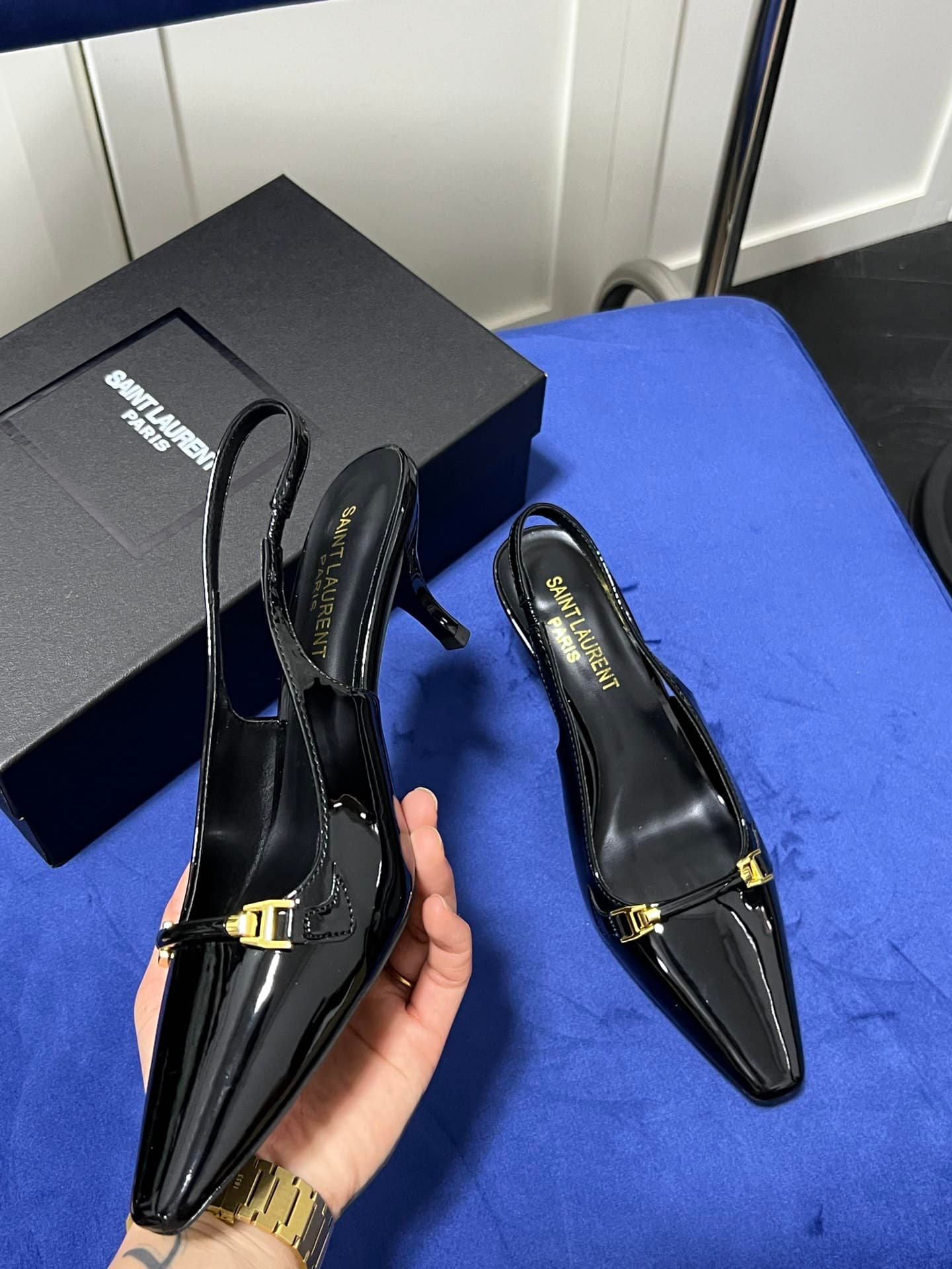 Sa1nt Lau*nt Blade Patent Leather Pumps