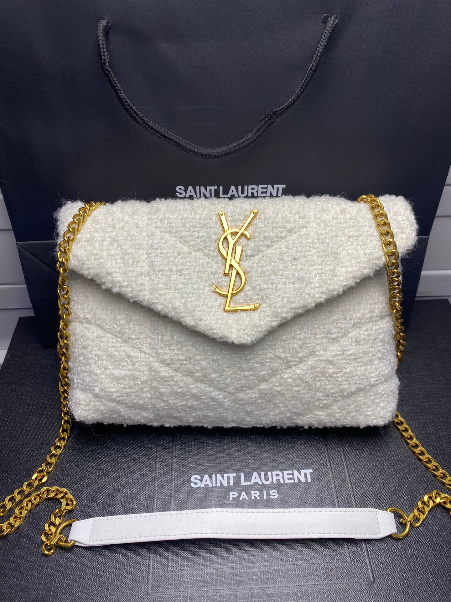 Sa1nt Lau*nt Small Loulou Boucle Bag White 23Cm