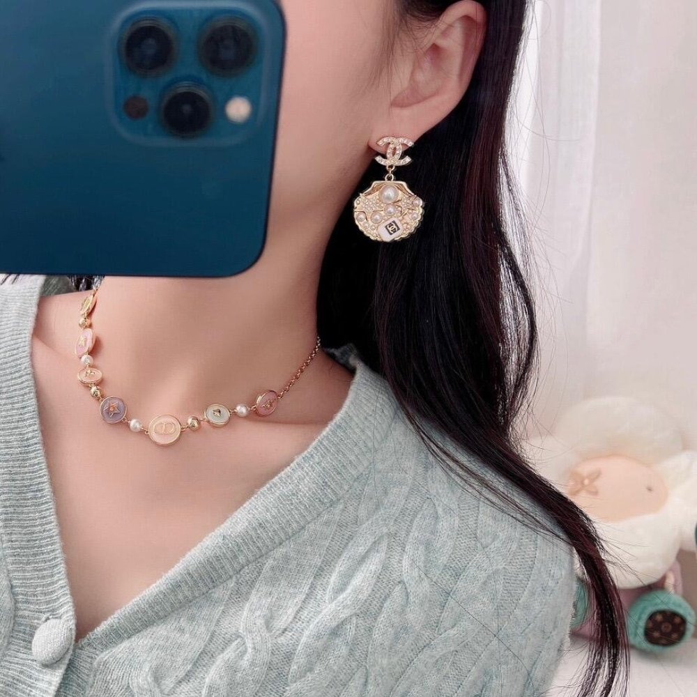 Ch**el Clip On Pendant Earrings Gold Tone Abf071 B19292 Nadgb