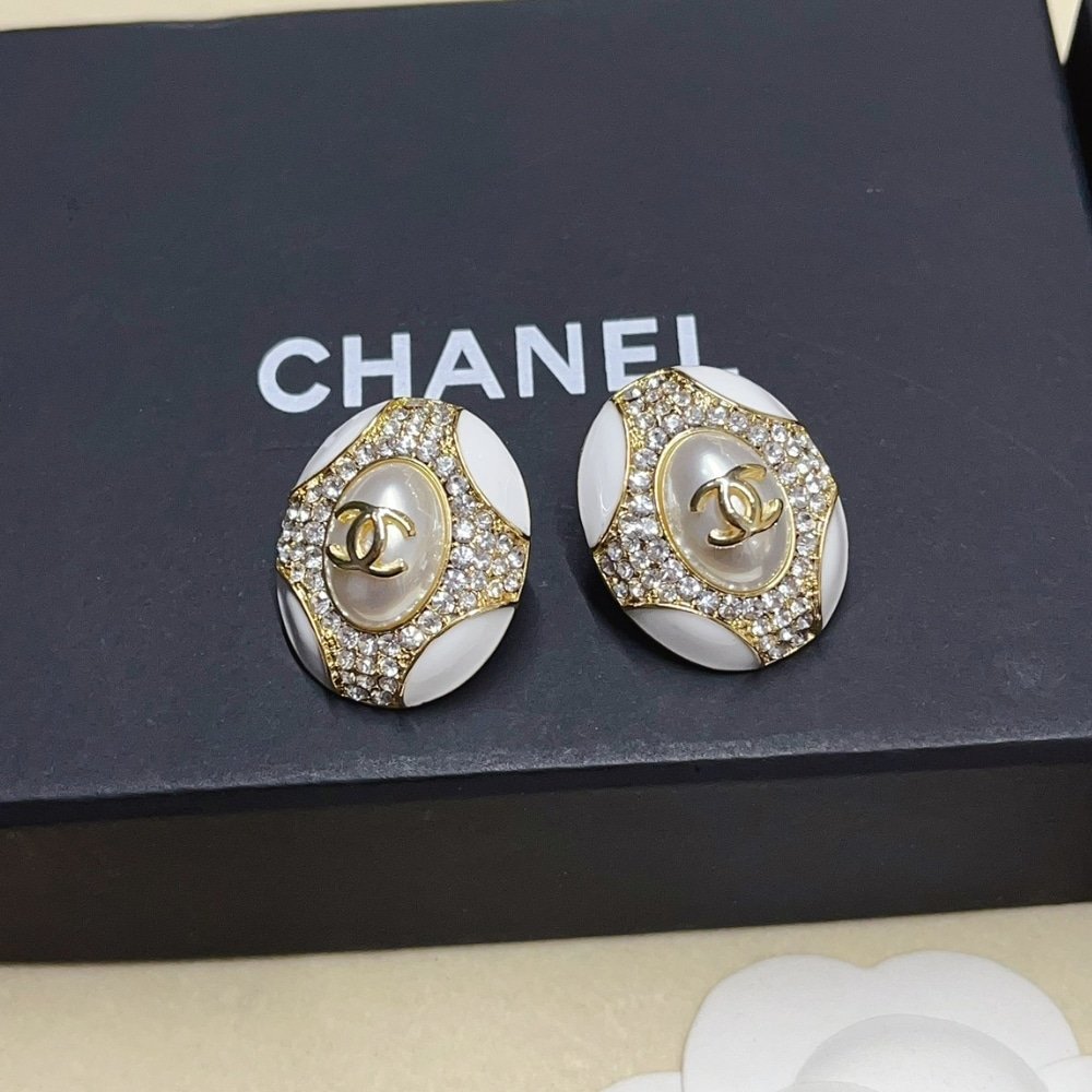 Ch**el Oval Crystal Earrings In Gold
