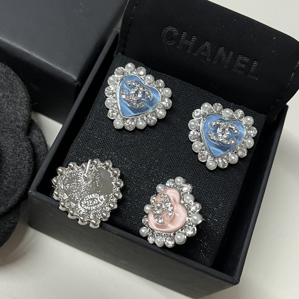 Ch**el Heart Motif And Crystal Earrings In Pink