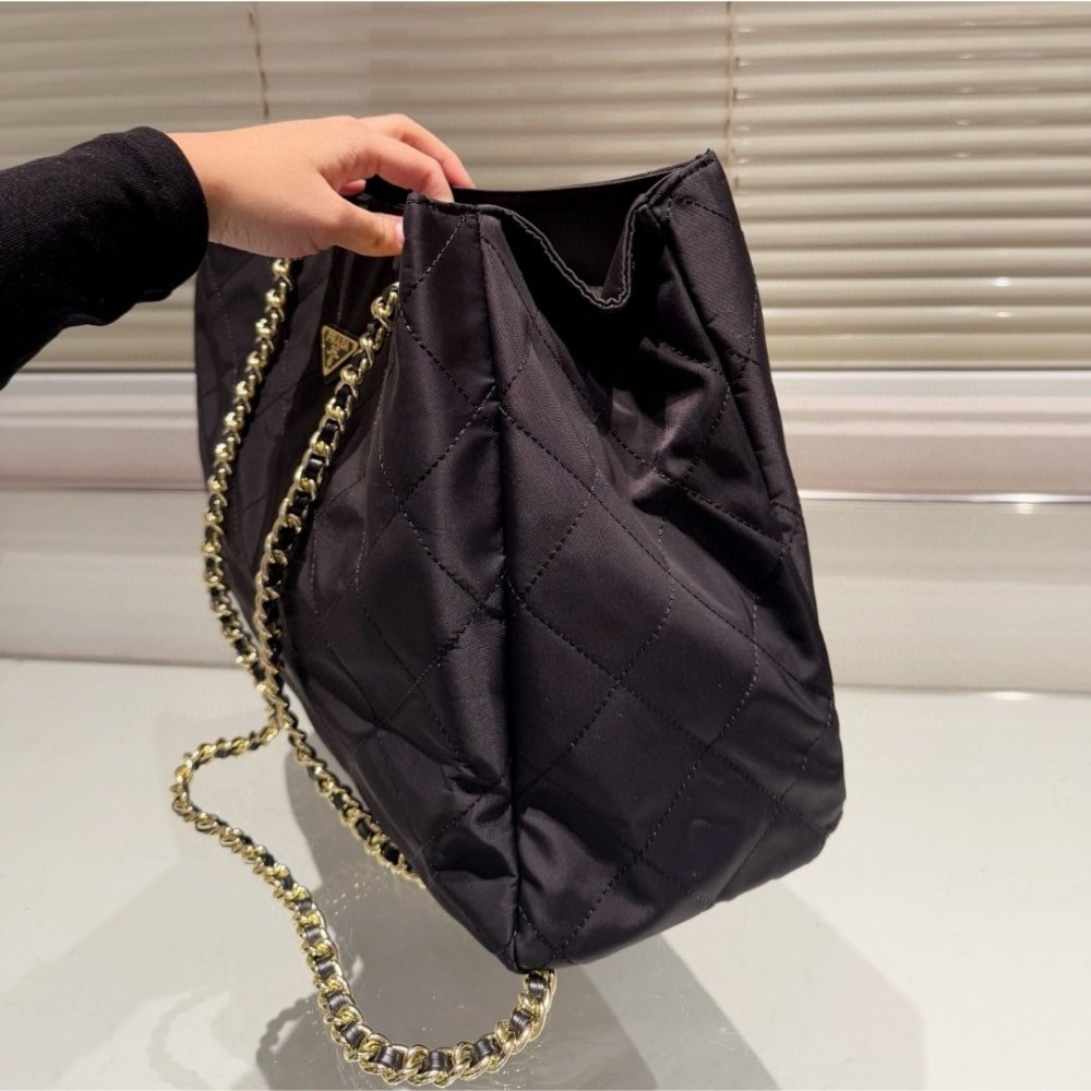 Pra*a Re Edition 1995 Re Nylon Tote Bag Black 42Cm