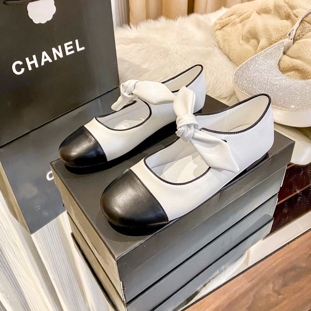 Ch**el Mary Janes Shoes White And Black G46149 X01000 Nabtk