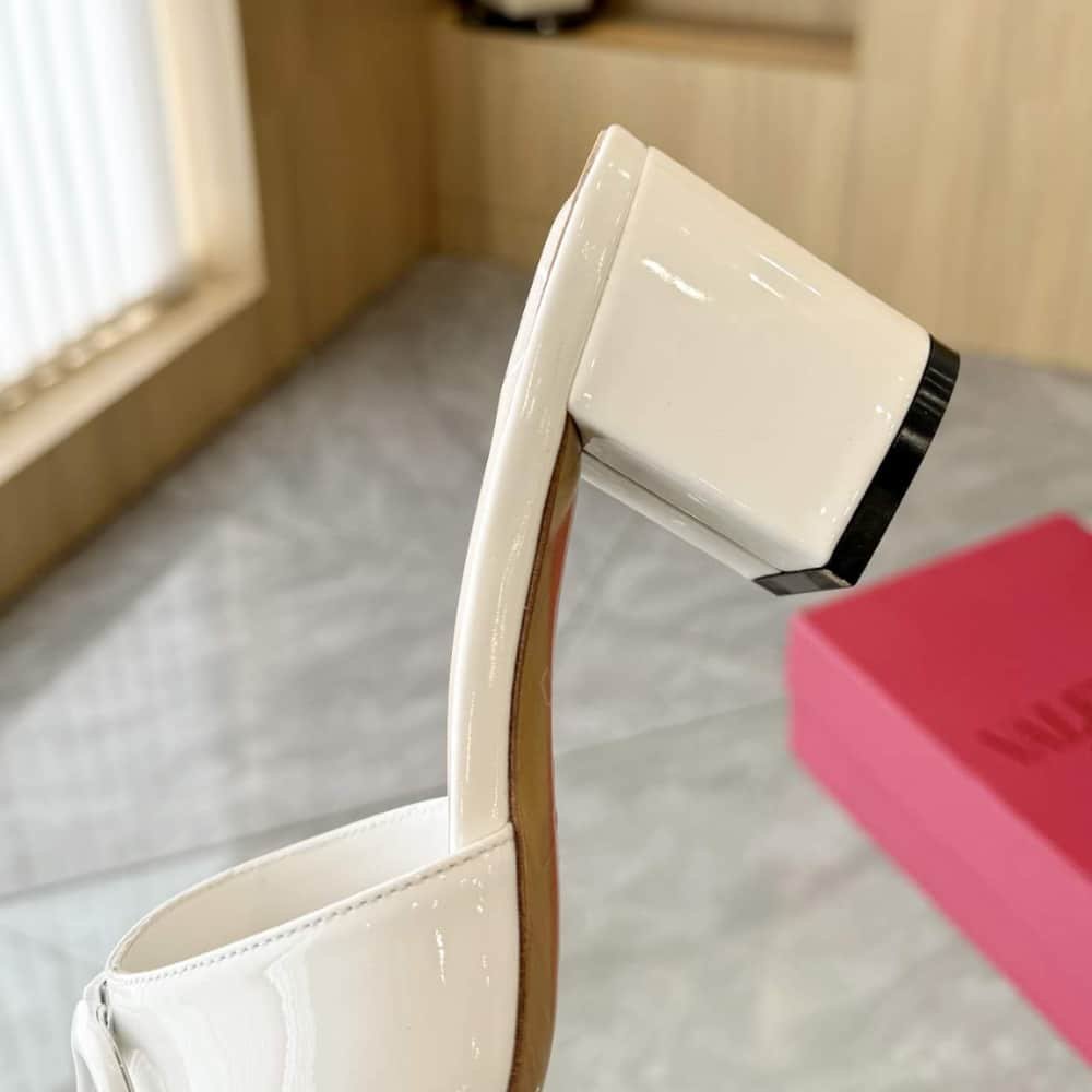 Va1e*ntin0 Vlogo Signature Slide Sandal White