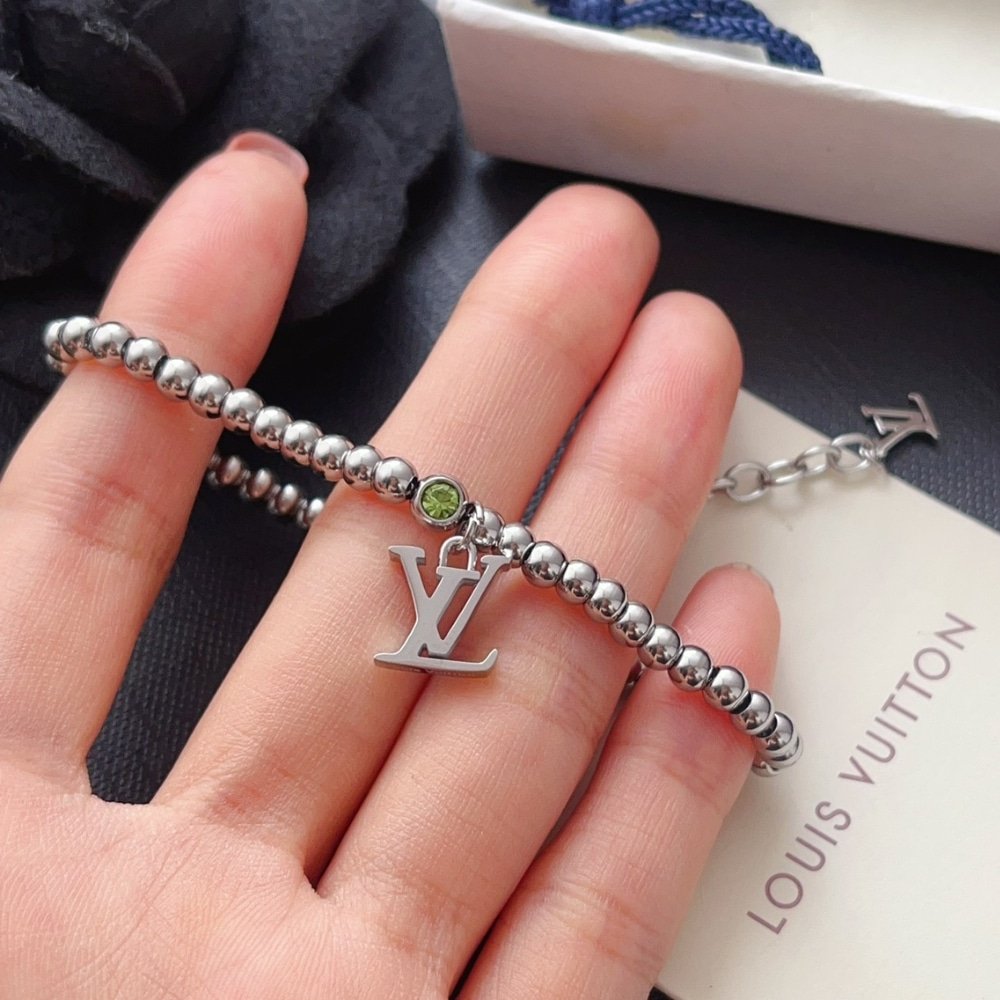 L0vis Vvtt0n Nano Beads Bracelet In Silver Tone