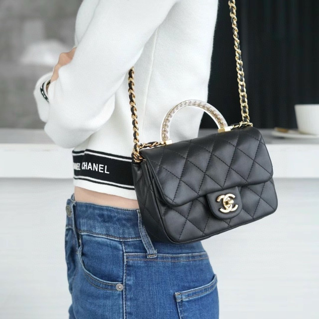 Ch**el Wallet On Chain And Resin With Gold Tone Metal Black 20Cm