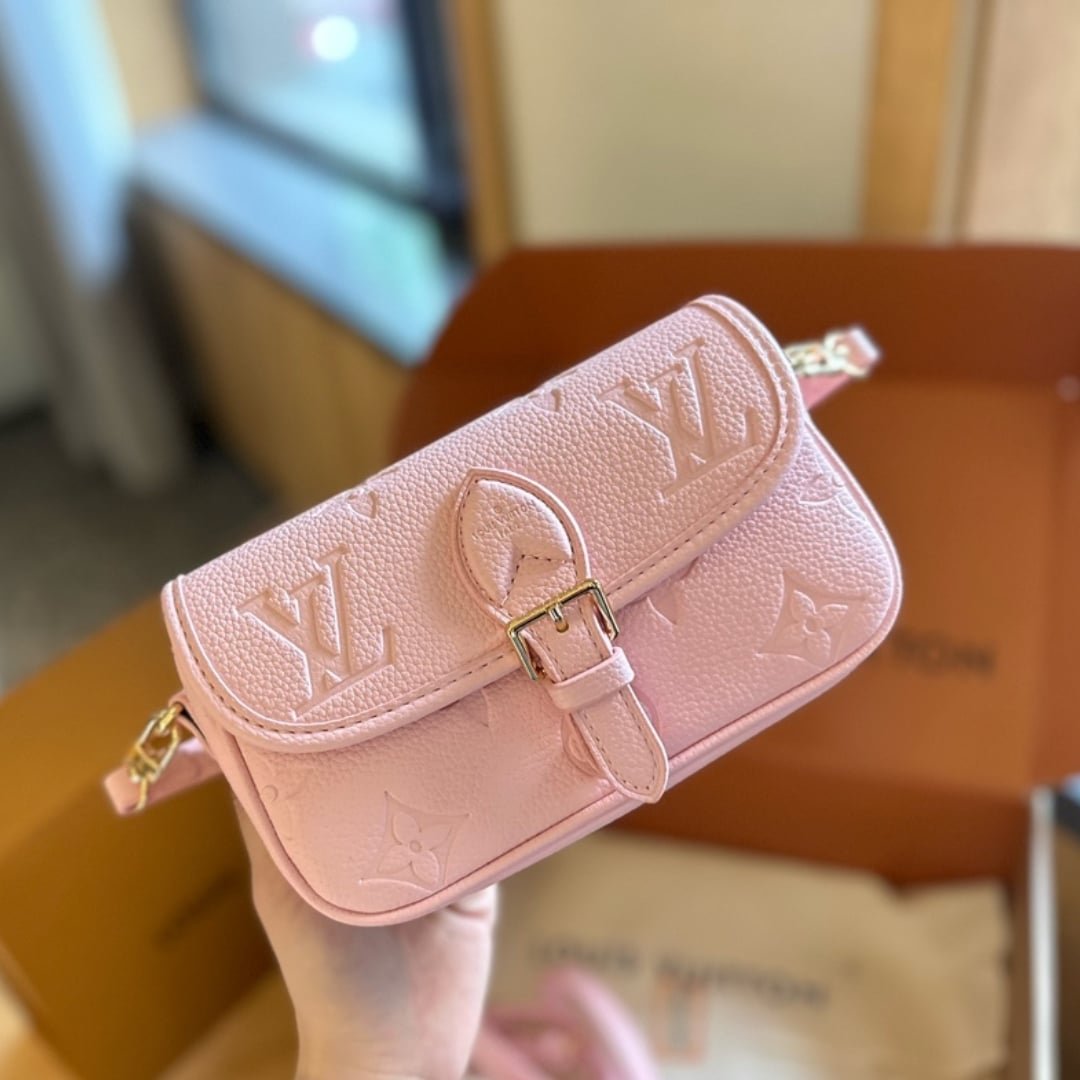 L0vis Vvtt0n Nano Diane Monogram Empreinte Leather Pink Opale 20Cm M83566