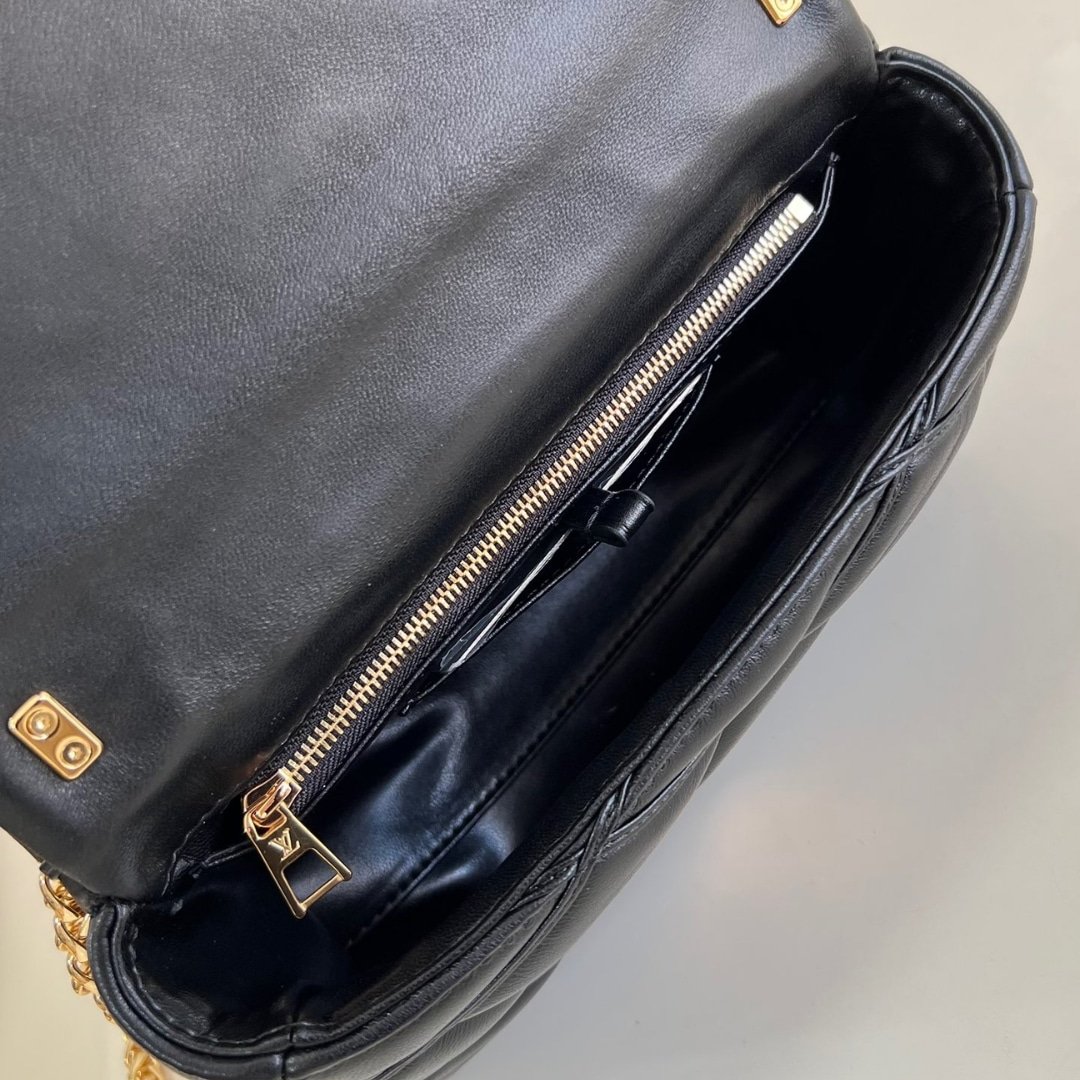 L0vis Vvtt0n Go 14 Mm Bag Black 23Cm M22891
