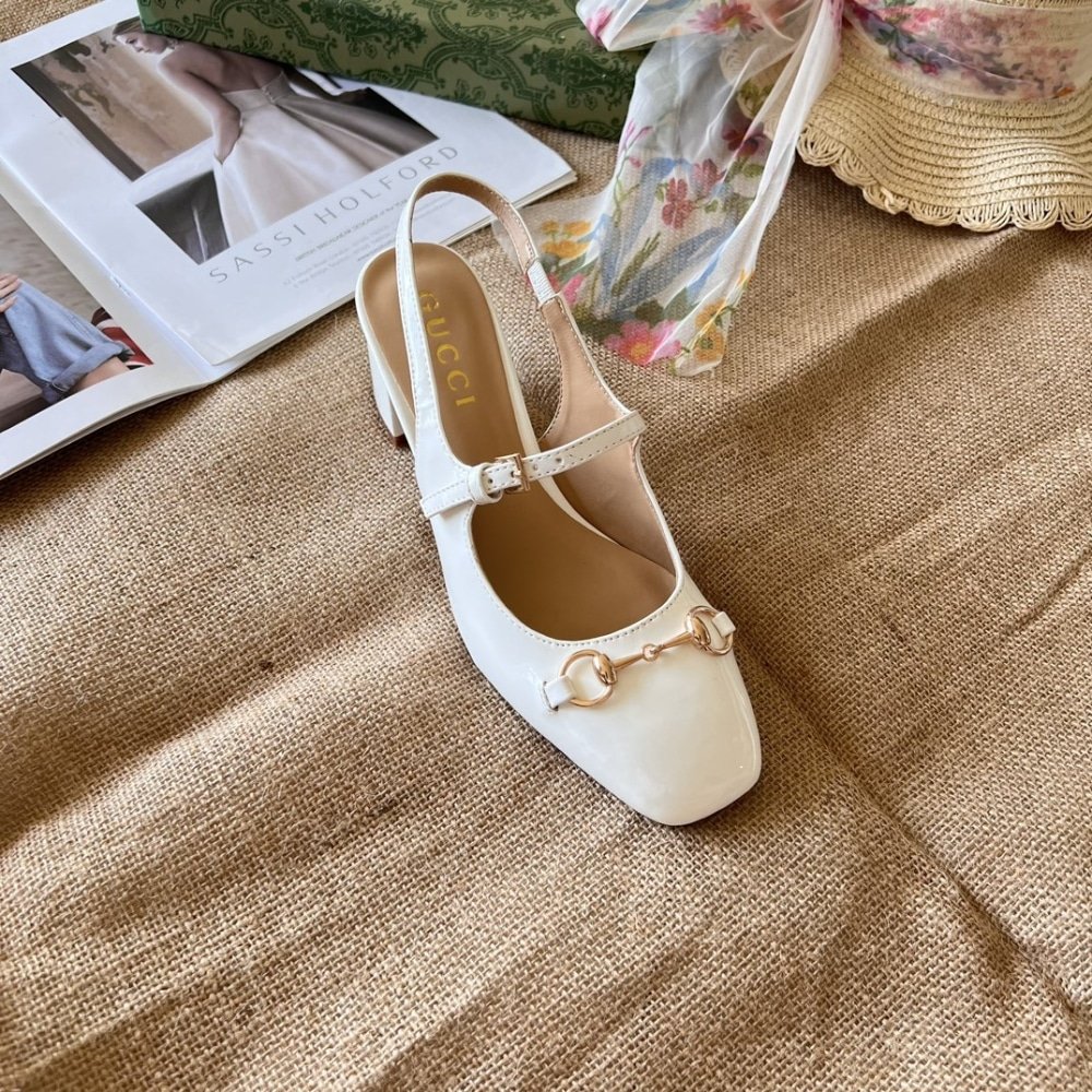 Gvc*1 Women’s Horsebit Pump White Leather