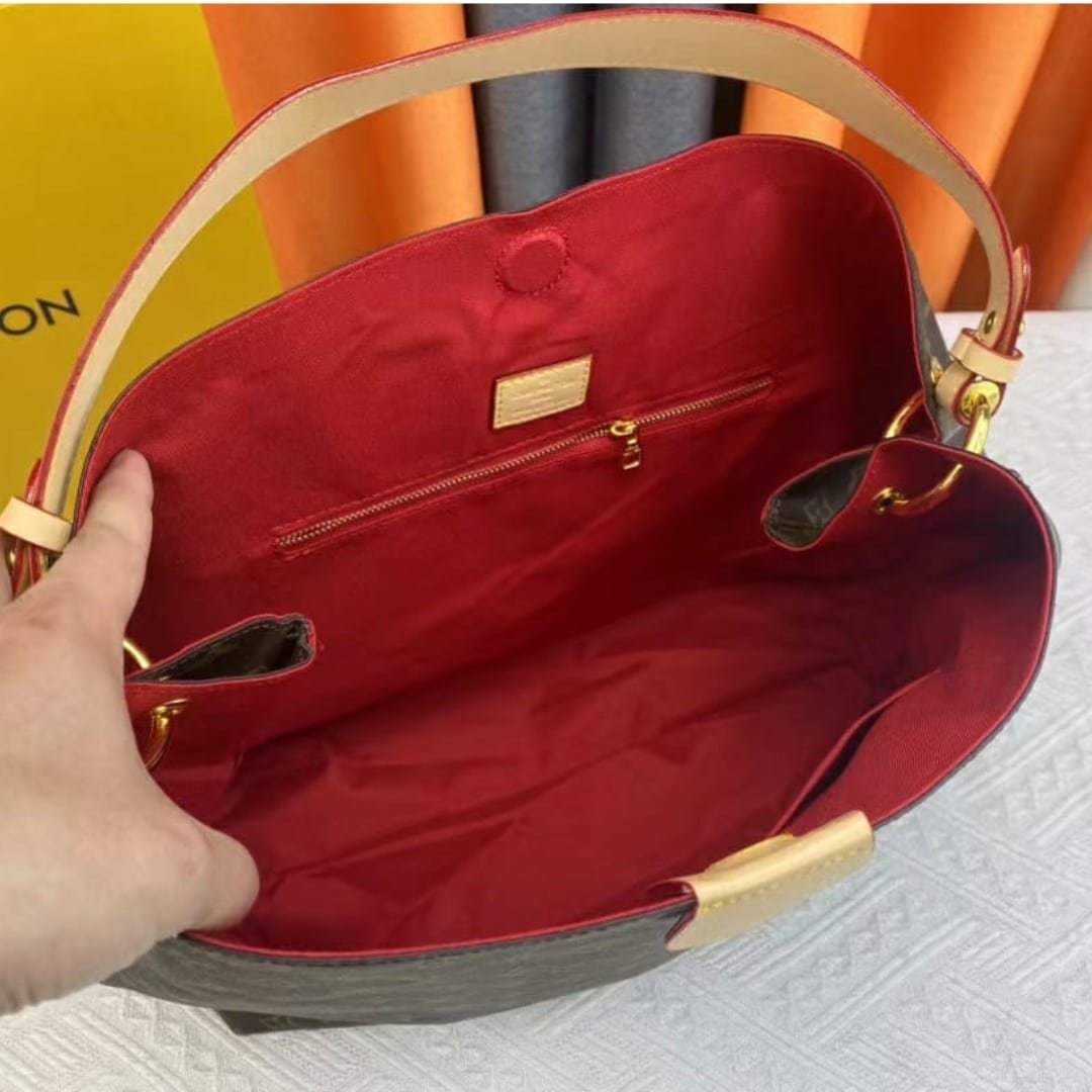 L0vis Vvtt0n Graceful Pm Monogram Canvas Red 35Cm