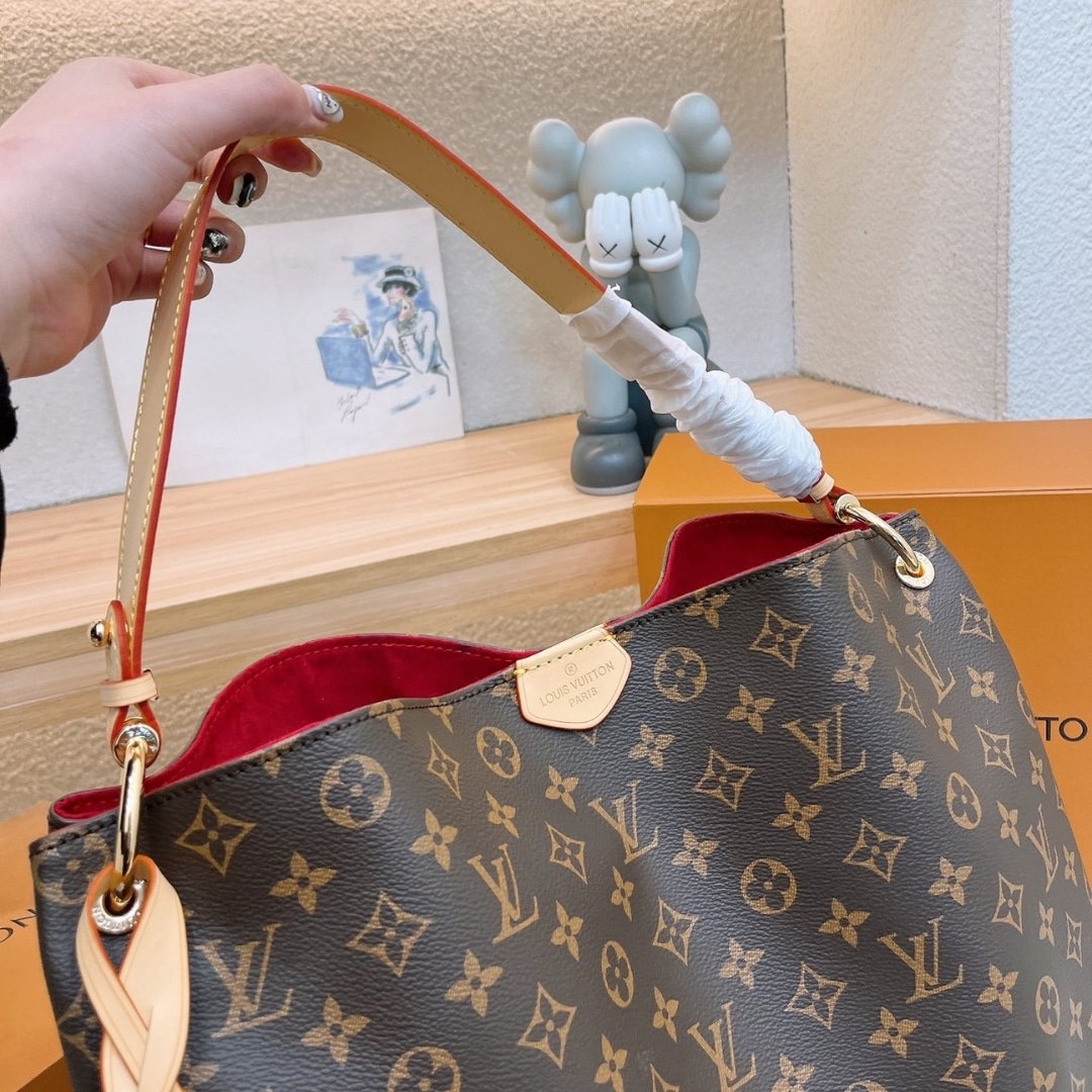 L0vis Vvtt0n Graceful Pm Monogram Canvas Red 35Cm