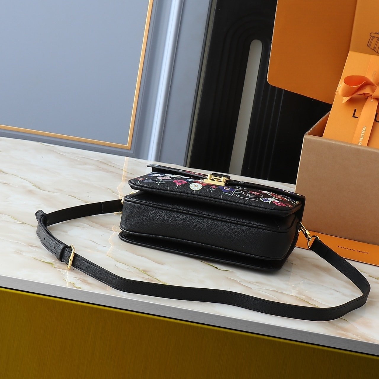 L0vis Vvtt0n X Takashi Murakami Pochette Métis Bag Black 25Cm
