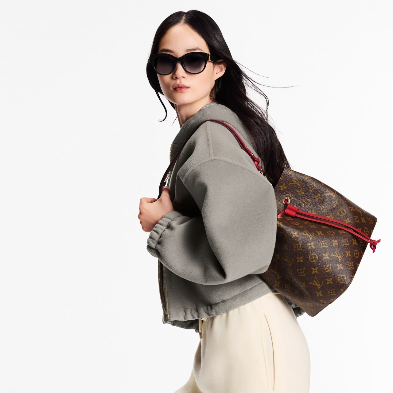 L0vis Vvtt0n Néonoé Mm Bag Red 26Cm M44021