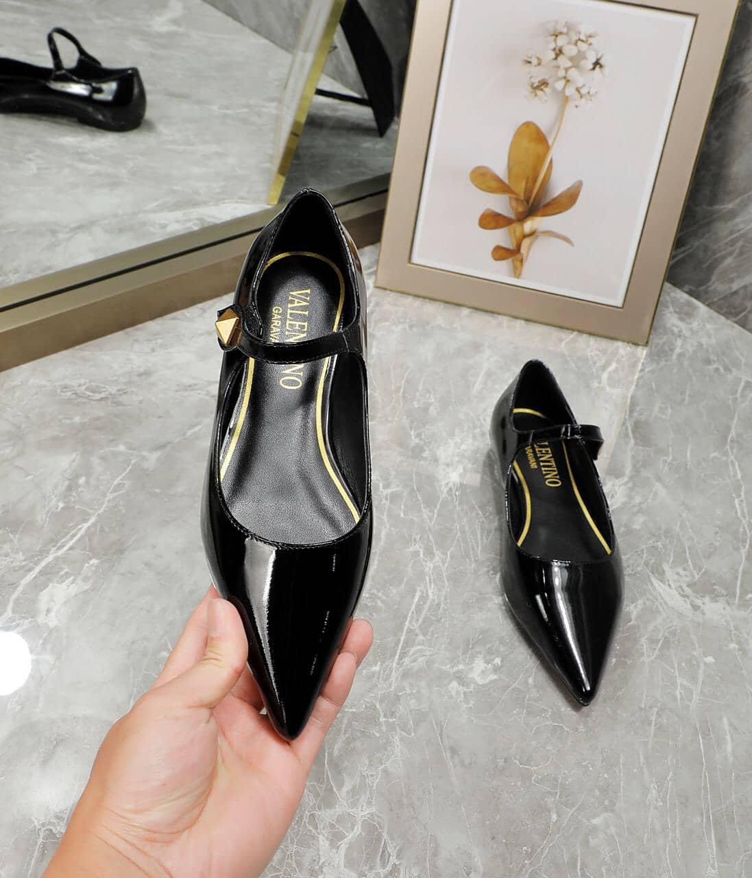Va1e*ntin0 Garavani Tiptoe Patent Leather Ballet Flats Black 2W2S0Gc3Eru0No
