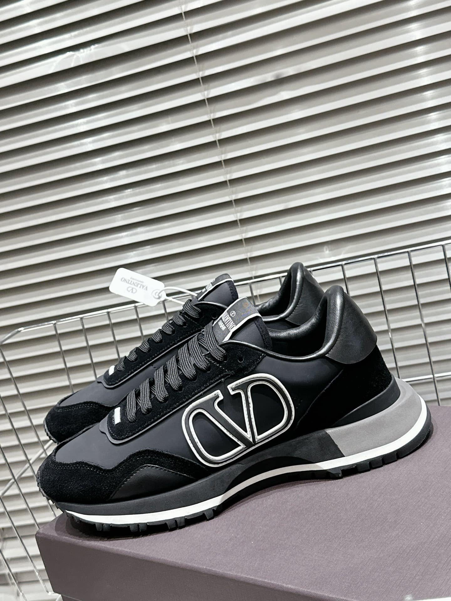 Va1e*ntin0 Lace And Mesh Lacerunner Trainer Black