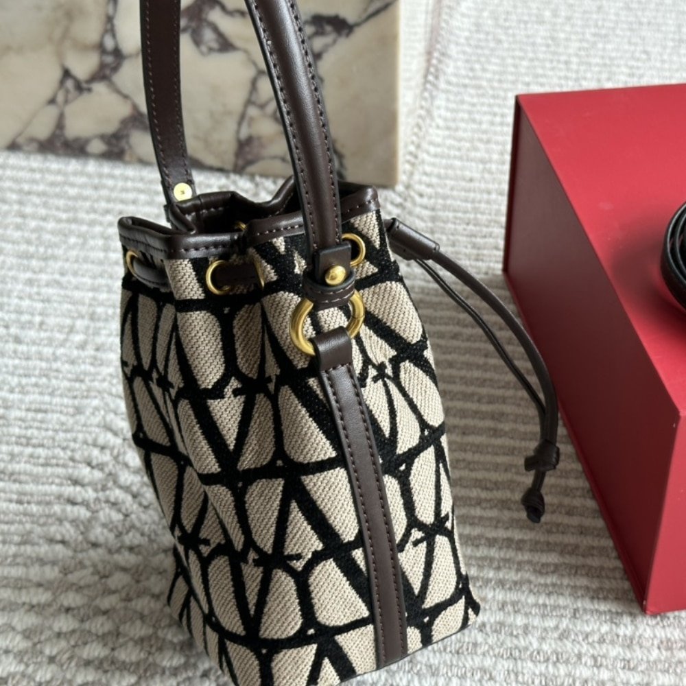 Va1e*ntin0 Mini Vlogo Signature Bucket Bag In Toile Iconographe Brown 22Cm 5W2P0Z44Vri 6Zn