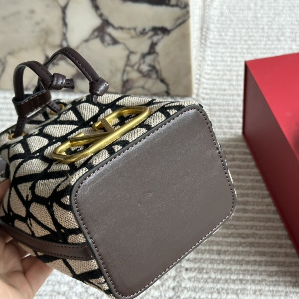 Va1e*ntin0 Mini Vlogo Signature Bucket Bag In Toile Iconographe Brown 22Cm 5W2P0Z44Vri 6Zn