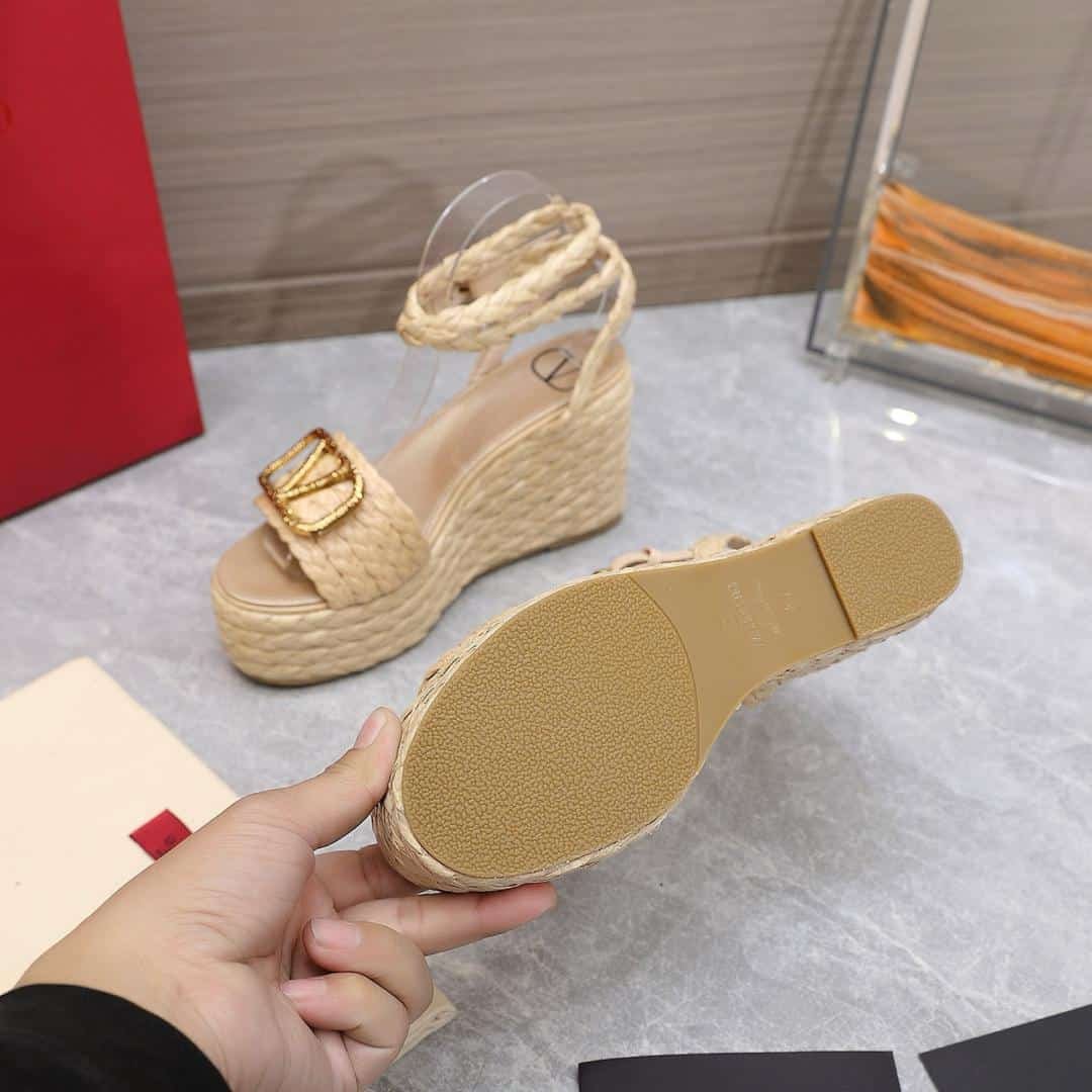 Va1e*ntin0 Garavani Vlogo Raffia Platform Wedge Sandals Natural